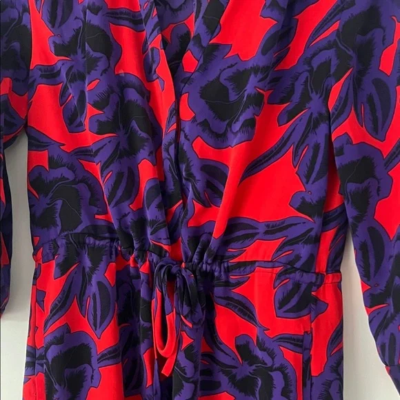 Diane Von Furstenberg Red and Purple Floral Silk Dress. Size 0. Fits s or xs - Picture 3 of 9